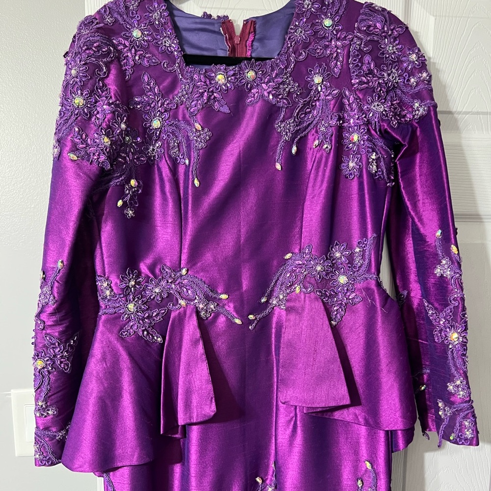 Custom Evening Dress Size 6 - Picture 2 of 5
